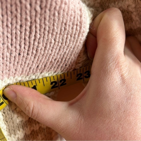 Vintage Knitted By Hand Jennifer Reed Pom Ball Pastel Floral Sweater Small - Picture 4 of 5